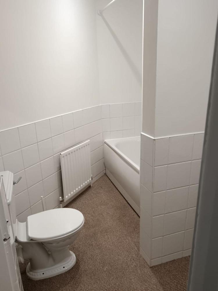 Welcome To This Flat Кетеринг Экстерьер фото