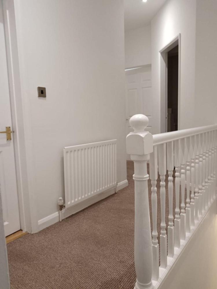 Welcome To This Flat Кетеринг Экстерьер фото